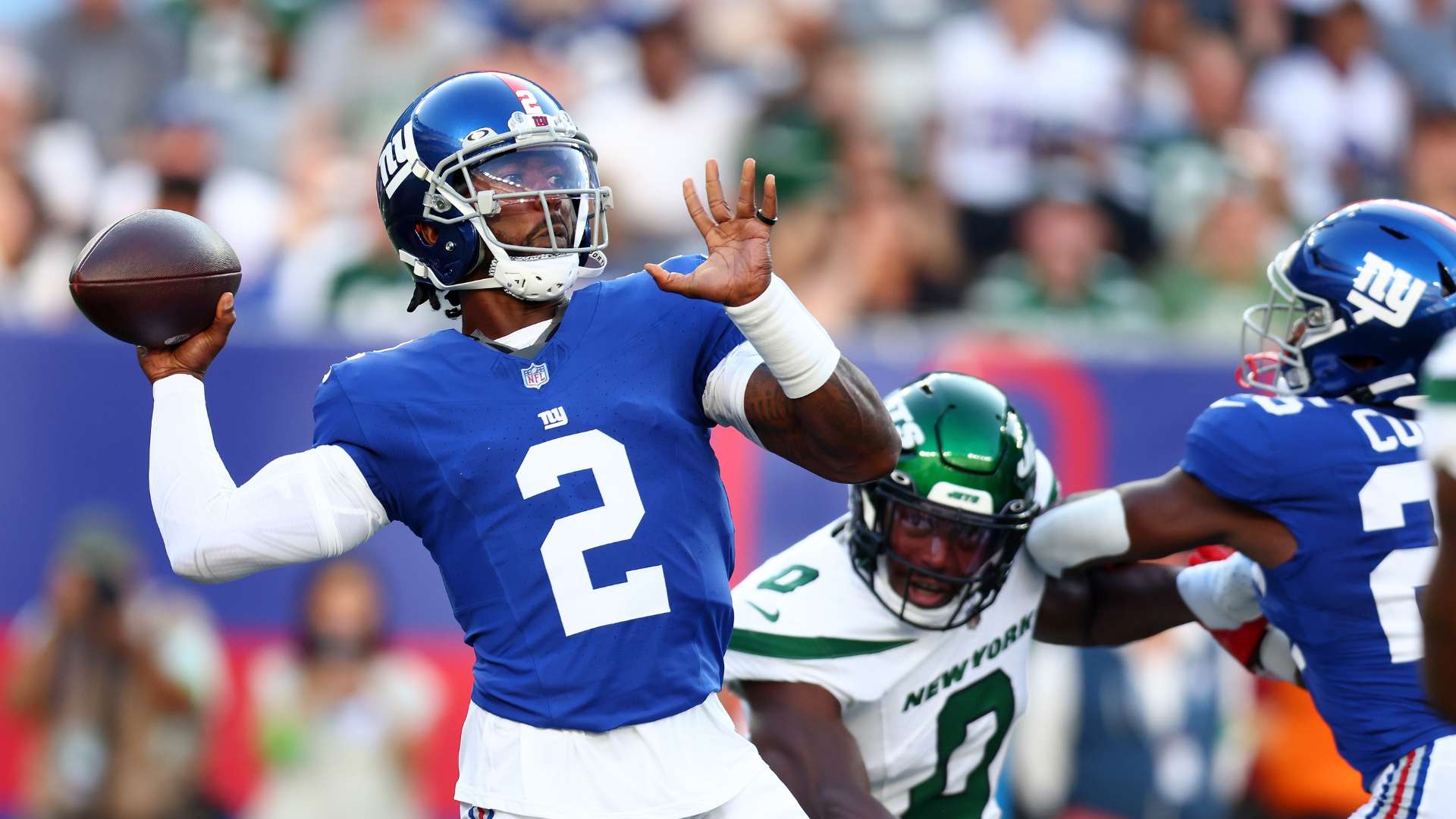 球员离队并 球员离队并